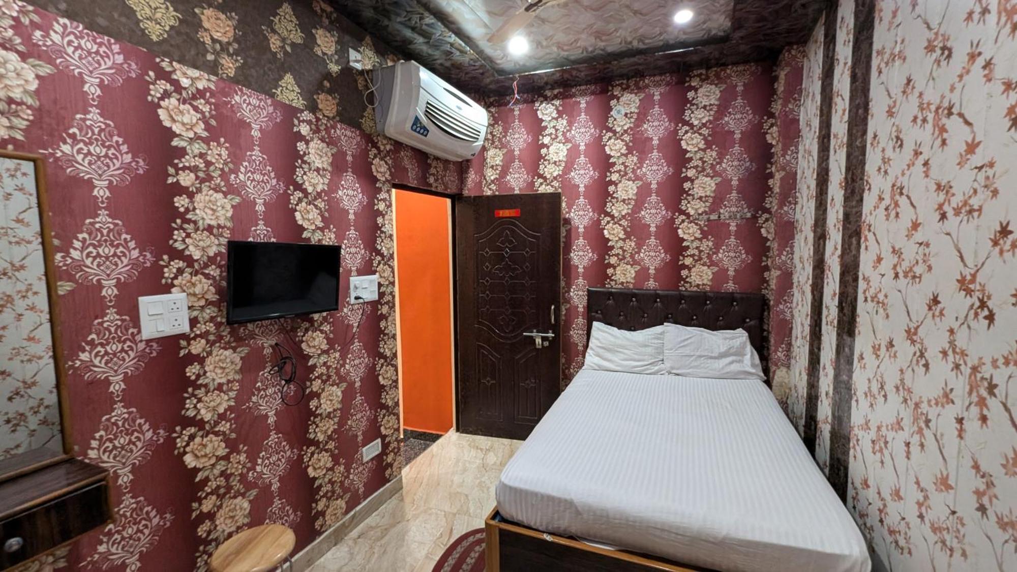 Anand Guest House Assi - Varanasi — Photos 3